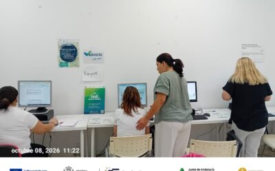 Medina Sidonia impulsa la capacitación digital de sus ciudadanos con los talleres «DIGITALÍZATE» del proyecto ERACIS+